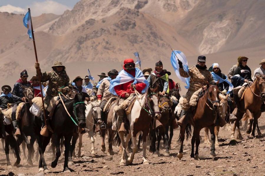 los expedicionarios del cruce de los andes llegaron al límite con chile a
